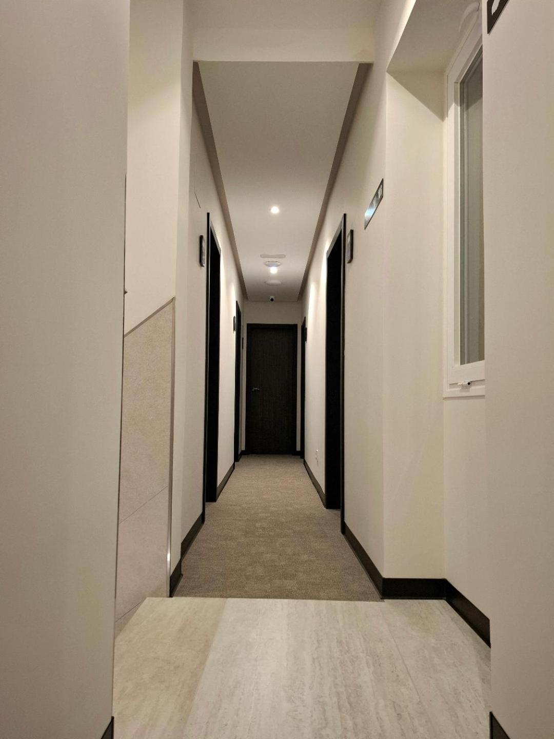 Hostal San Blas Madrid Esterno foto