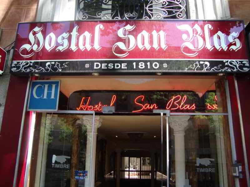 Hostal San Blas Madrid Esterno foto